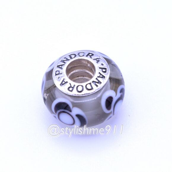 PANDORA Flowers For You Grey Glass Murano Bead - Picture 8 of 10